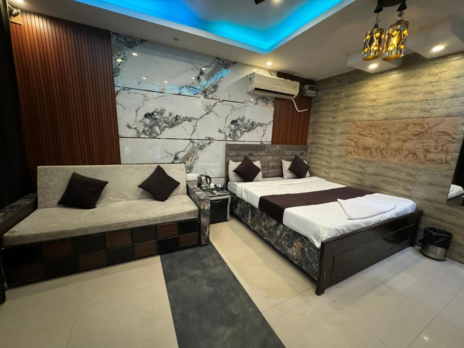 Hotel Dev Ganga Rishikesh Ngoại thất bức ảnh