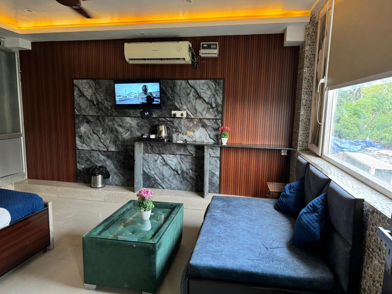 Hotel Dev Ganga Rishikesh Ngoại thất bức ảnh