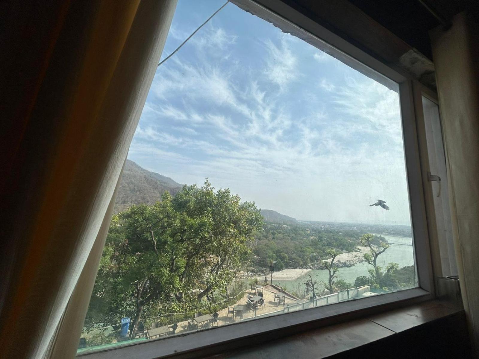 Hotel Dev Ganga Rishikesh Ngoại thất bức ảnh