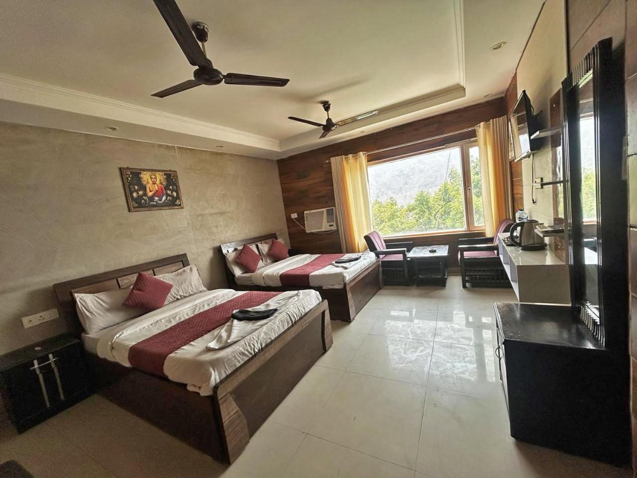 Hotel Dev Ganga Rishikesh Ngoại thất bức ảnh