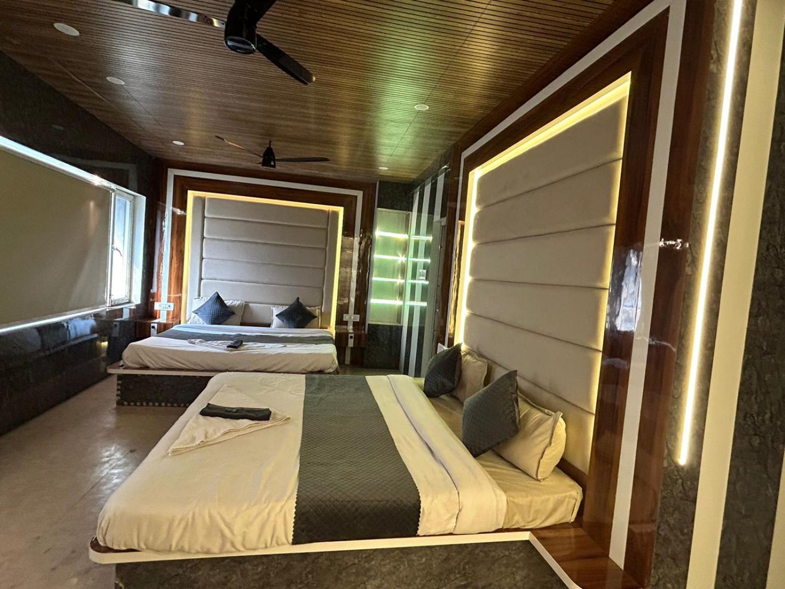 Hotel Dev Ganga Rishikesh Ngoại thất bức ảnh